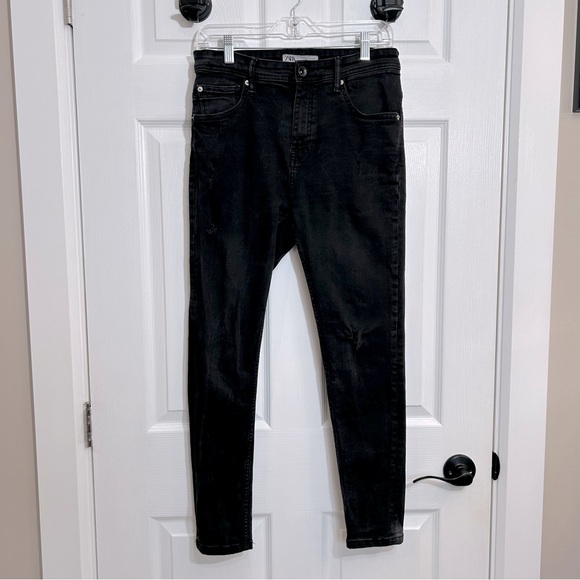Zara Slim Fit Black Jeans - Picture 1 of 12